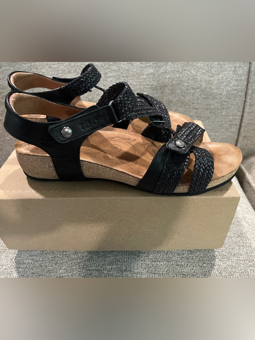 Taos Trulie Sandal - Picture 5 of 8